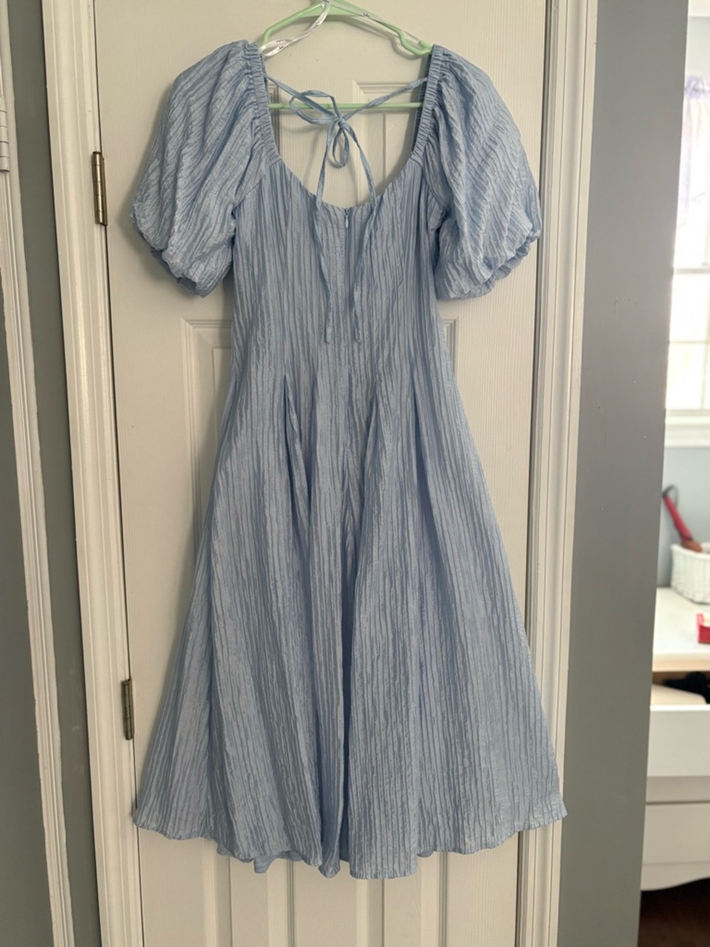Lulu's Light Blue Sweetheart Midi Dress with Puff Sleeves - Picture 3 of 3